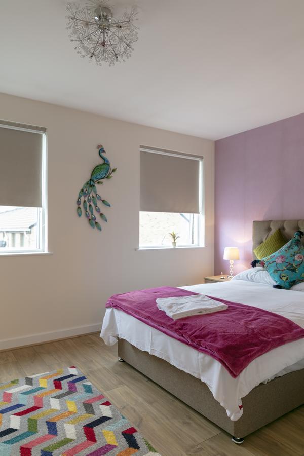 Modern & Exquisite Trumpington Townhouse With Parking & 5 Mins To Papworth Hospital Cambridge  Exterior photo